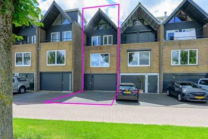 Tussenwoning te koop: Oude Haven 69, Medemblik Oude Stad Medemblik