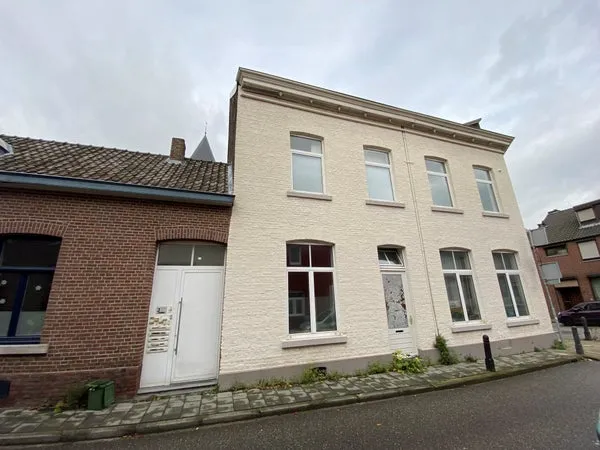 Studio te huur: Oude Kerkstraat 2A-02, Heer Maastricht