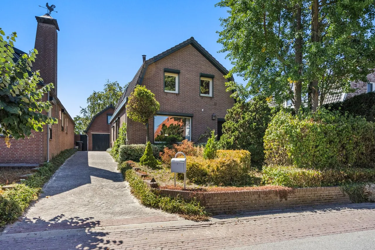 Vrijstaande woning te koop: Oude Maasdijk 44, Dreumel