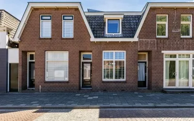 Tussenwoning te koop: Oude-Molenstraat 42, Koopmanskwartier Assen
