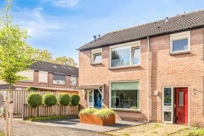 Hoekwoning te koop: Oude polderstraat 21, Hulst