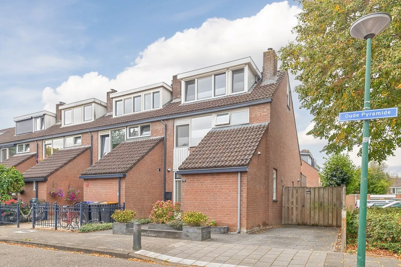 Hoekwoning te koop: Oude Pyramide 13, Wijk Bij Duurstede