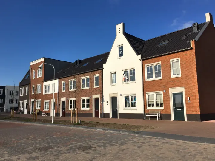 Hoekwoning te huur: Oude Rijnsburgerweg 37, Nieuw-Rhijngeest Oegstgeest