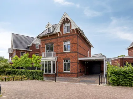 Vrijstaande woning te koop: Oude Rijnsburgerweg 98, Nieuw-Rhijngeest Oegstgeest