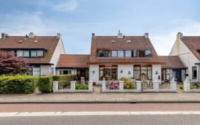 Tussenwoning te koop: Oude Wal 14, Hoogvliet Noord Hoogvliet Rotterdam