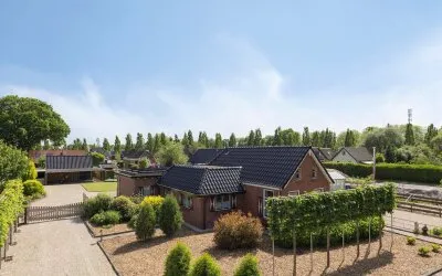 Vrijstaande woning te koop: Oude Zuiderweg 11, Centrum Leek en omgeving Leek