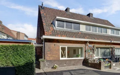 Hoekwoning te koop: Oude Eemnesserstraat 3, Hilversum