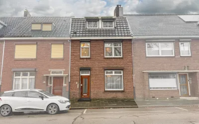 Tussenwoning te koop: Oude Kerkstraat 54, Schandelen Heerlen