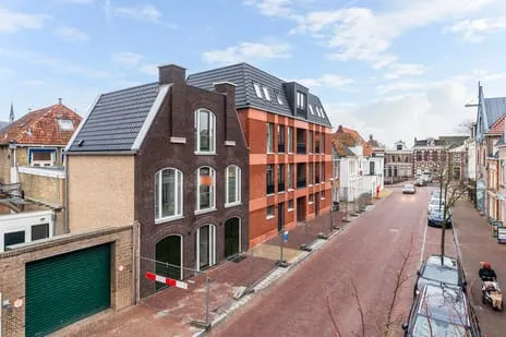 Vrijstaande woning te koop: Oude Koemarkt 38, Sneek binnen de grachten Sneek