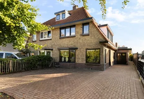 Twee-onder-één-kap te koop: Oude Molenmeent 11, Nieuw-Loosdrechtsedijk Loosdrecht
