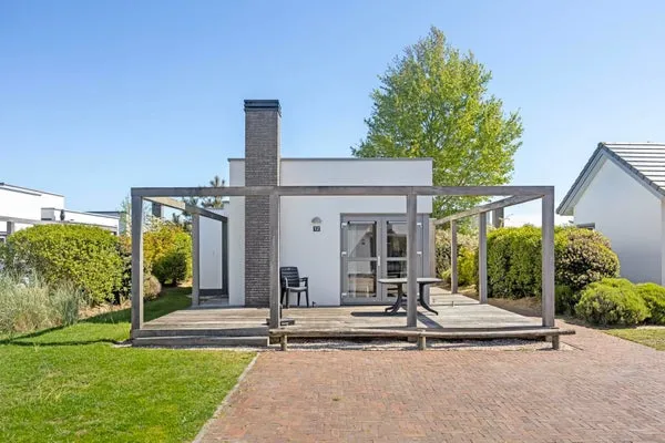 Vrijstaande woning te koop: Oude Nieuwlandseweg 11B12, Ouddorp