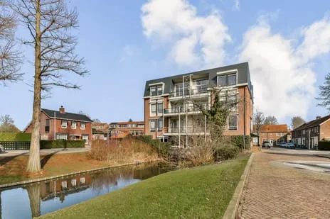 Apartment for sale: Oude Raadhuisplein 20, Oostendam Hendrik-Ido-Ambacht