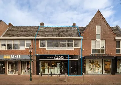 Woning te koop: Oude Raadhuisplein 3A, Huizen