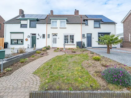 Tussenwoning te koop: Oude Rijksweg Noord 51, Middelveld Susteren