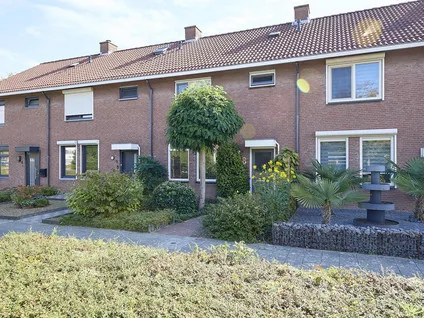Tussenwoning te koop: Oude Vaart 8, Terneuzen