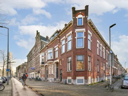 Appartement te koop: Oudedijk 200, Rotterdam