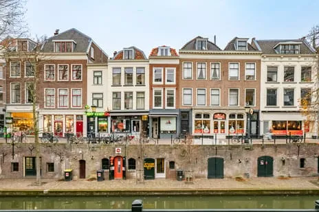 Appartement te koop: Oudegracht 212C, Domplein, Neude, Janskerkhof Utrecht