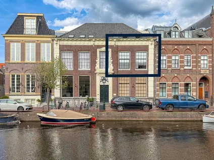Appartement te koop: Oudegracht 218B, Binnenstad-West Alkmaar