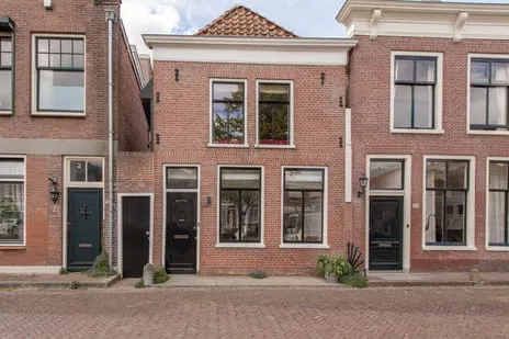 Twee-onder-één-kap te koop: Oudegracht 267, Binnenstad-West Alkmaar