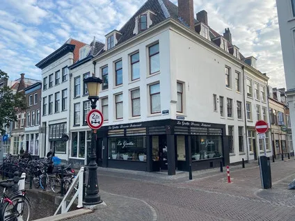 Appartement te huur: Oudegracht 50E, Breedstraat en Plompetorengracht en omgeving Utrecht