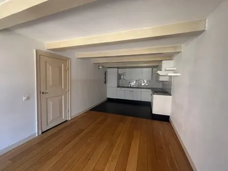Appartement te huur: Oudekerksplein 13-1, Oude Kerk e.o. Amsterdam