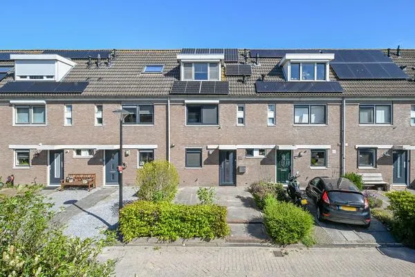 Tussenwoning te koop: Oudeland 56, Vinkeveen
