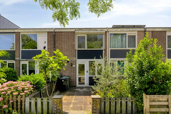 Tussenwoning te koop: Oudelandseweg 258, Hoogvliet Noord Hoogvliet Rotterdam
