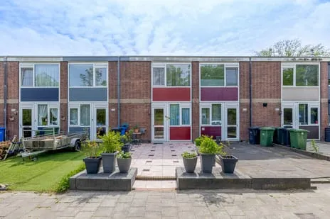 Tussenwoning te koop: Oudelandseweg 298, Hoogvliet Noord Hoogvliet Rotterdam