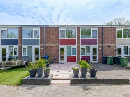Tussenwoning te koop: Oudelandseweg 298, Hoogvliet Noord Hoogvliet Rotterdam