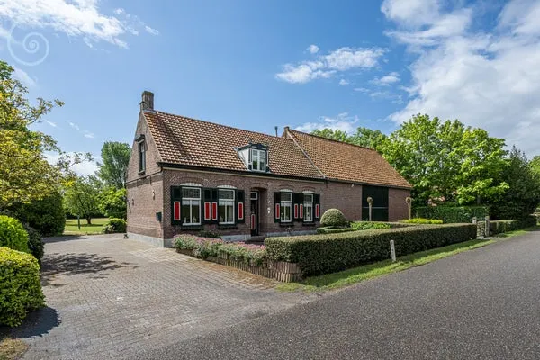 Detached house for sale: Oudelandseweg 69, Ouddorp oudeland Ouddorp