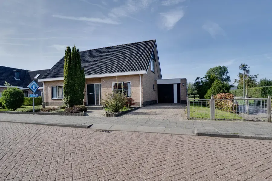 Vrijstaande woning te koop: Oudenhil 14, Ouddorp
