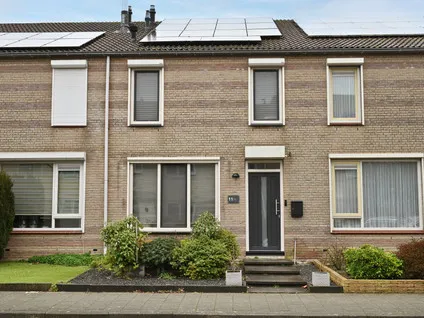 Tussenwoning te koop: Ouderdinge 11, Bergen Op Zoom
