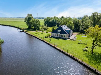 Vrijstaande woning te koop: Oudeschouw 8, Akkrum Akkrum