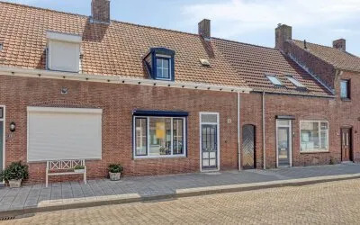 Tussenwoning te koop: Oudestad 17, Kern Biervliet Biervliet