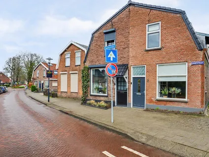Twee-onder-één-kap te koop: Oudestraat 2, Sprang-Capelle