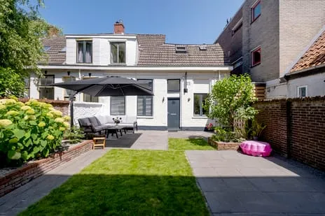 Tussenwoning te koop: Oudeweg 38-1, Binnenstad-Oost Groningen