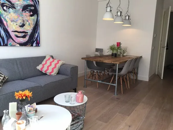 Studio te huur: Oudezijds Voorburgwal 248-1, Nes e.o. Amsterdam