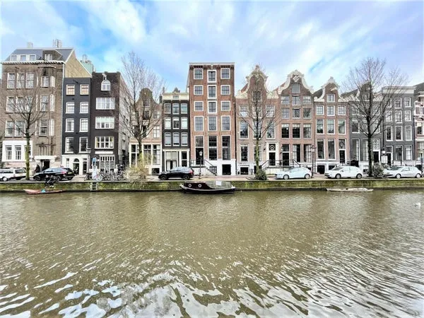 Woning te huur: Oudezijds Voorburgwal, Nes e.o. Amsterdam