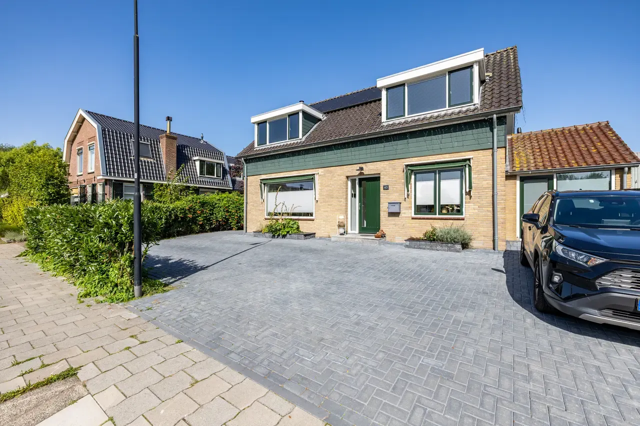 Vrijstaande woning te koop: Oudhuijzerweg 43, Wilnis
