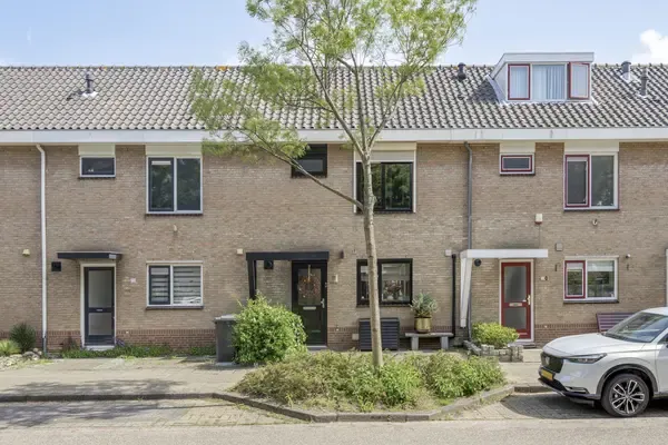 Tussenwoning te koop: Oudlaan 28, Pijletuinen Naaldwijk