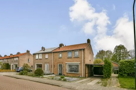 Twee-onder-één-kap te koop: Oudland van Altenastraat 11, Sleeuwijk west Sleeuwijk