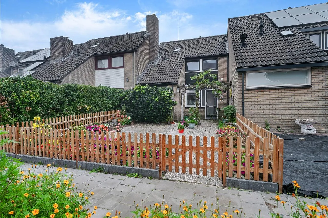 Hoekwoning te koop: Oudlandsestraat 129, Steenbergen