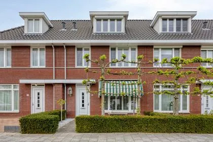 Tussenwoning te koop: Ouverturelaan 33, Beek Beek En Donk