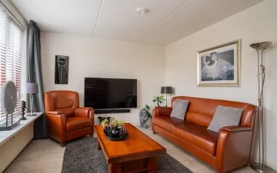 Terraced house for sale: Ouverturestraat 150, Schipholt-Glanermaten Enschede