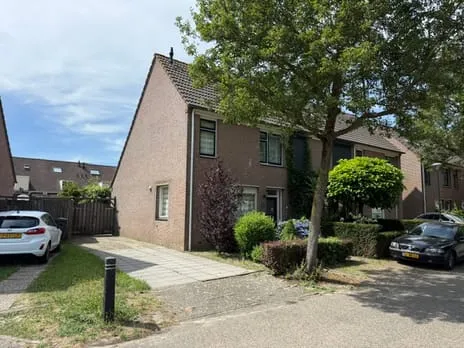 Corner house for sale: Ouwesteijn 39, Westerbroek en Beekveld Berlicum