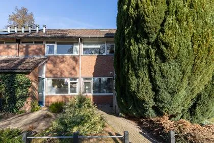 Tussenwoning te koop: Overakker 31, Bergen Op Zoom