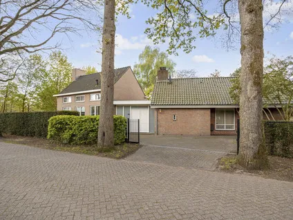 Corner house for sale: Overakkerstraat 298, Overakker Breda