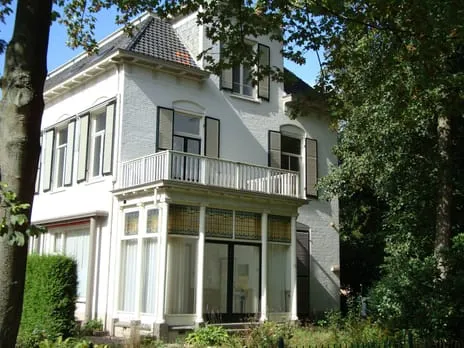 Vrijstaande woning te huur: Overbeeklaan 1, Velp (Ge)