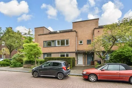 Tussenwoning te koop: Overburgkade 94, Voorburg West noord Voorburg