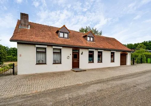 Vrijstaande woning te koop: Overhaelen 6, Verspreide huizen Haelen Haelen